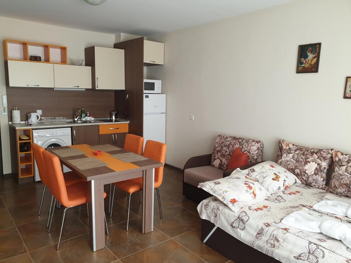 Апартаменти Кастро/Castro Apartments Tsarevo Buitenkant foto