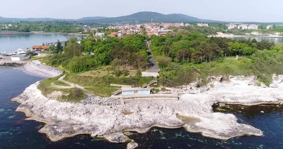 Апартаменти Кастро/Castro Apartments Tsarevo Buitenkant foto
