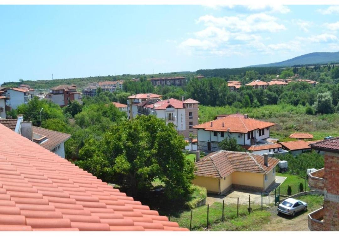 Апартаменти Кастро/Castro Apartments Tsarevo Buitenkant foto