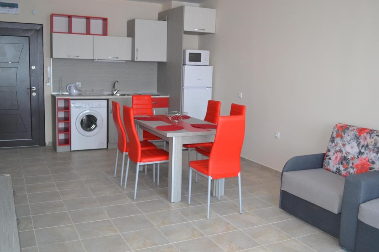 Апартаменти Кастро/Castro Apartments Tsarevo Buitenkant foto