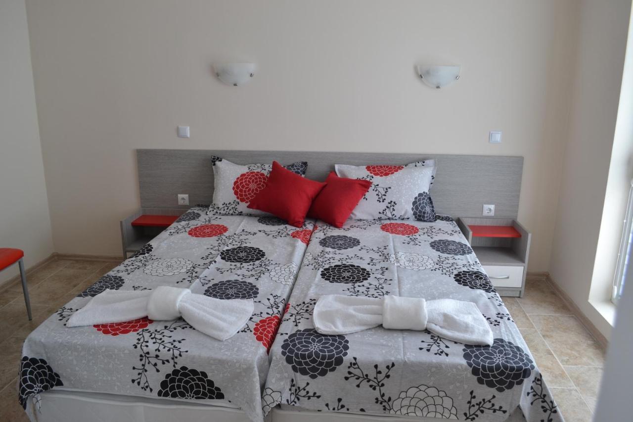 Апартаменти Кастро/Castro Apartments Tsarevo Buitenkant foto