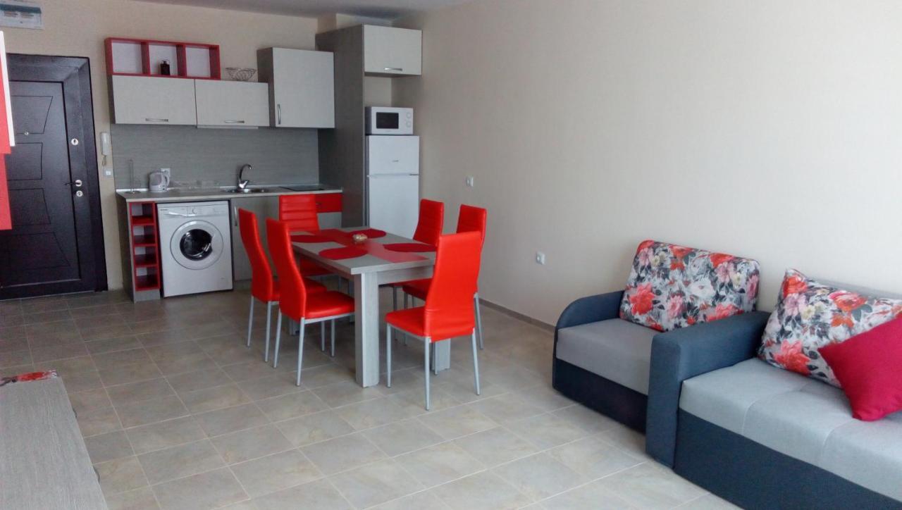 Апартаменти Кастро/Castro Apartments Tsarevo Buitenkant foto
